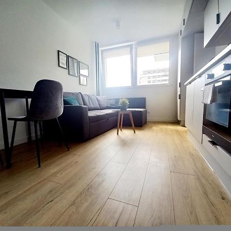 Neoapartments Lotnicza ヴロツワフ エクステリア 写真