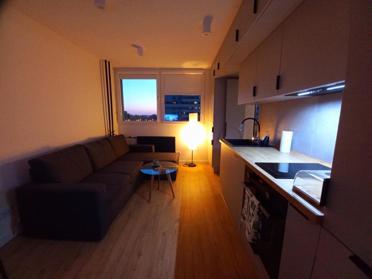 Neoapartments Lotnicza ヴロツワフ エクステリア 写真