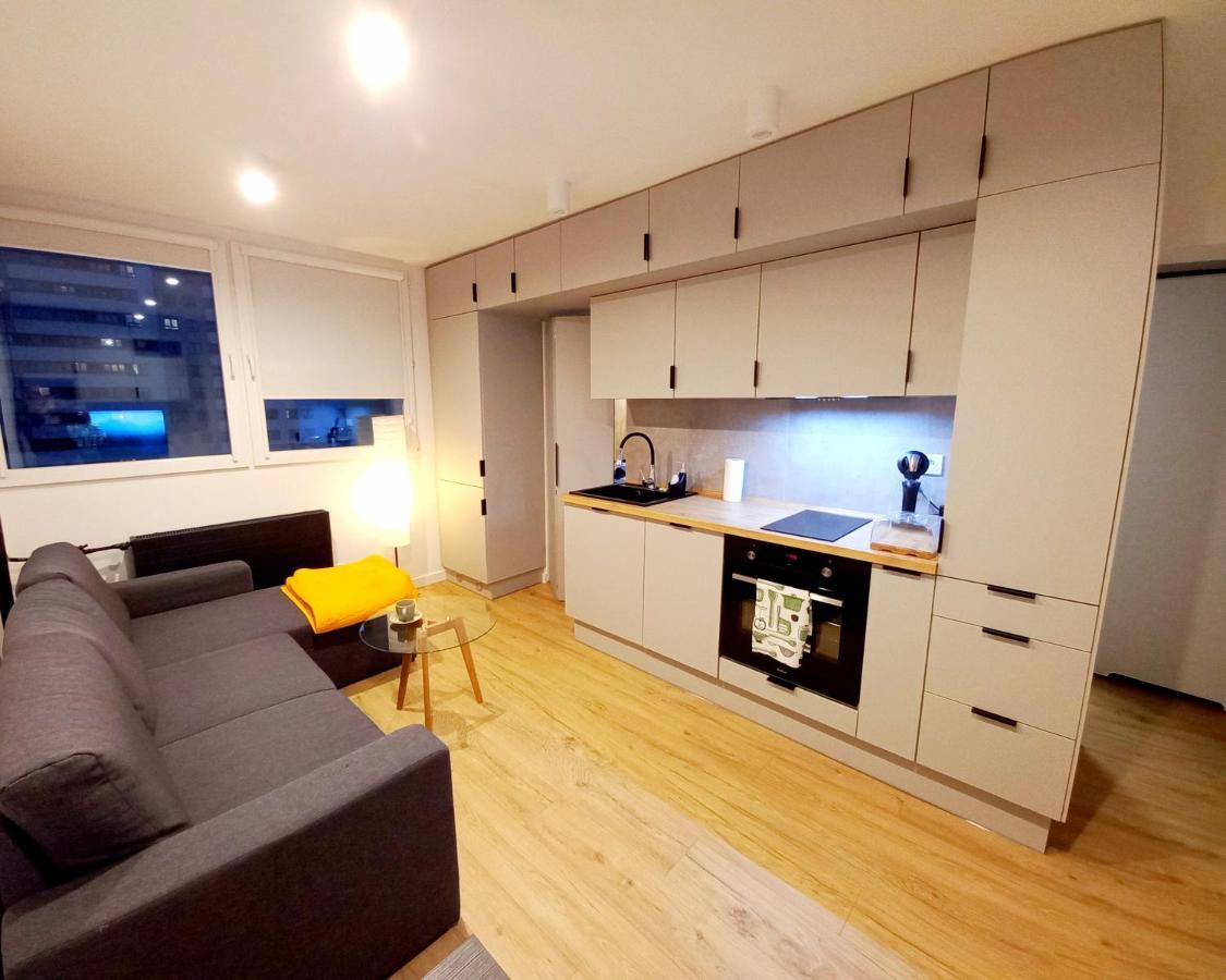 Neoapartments Lotnicza ヴロツワフ エクステリア 写真
