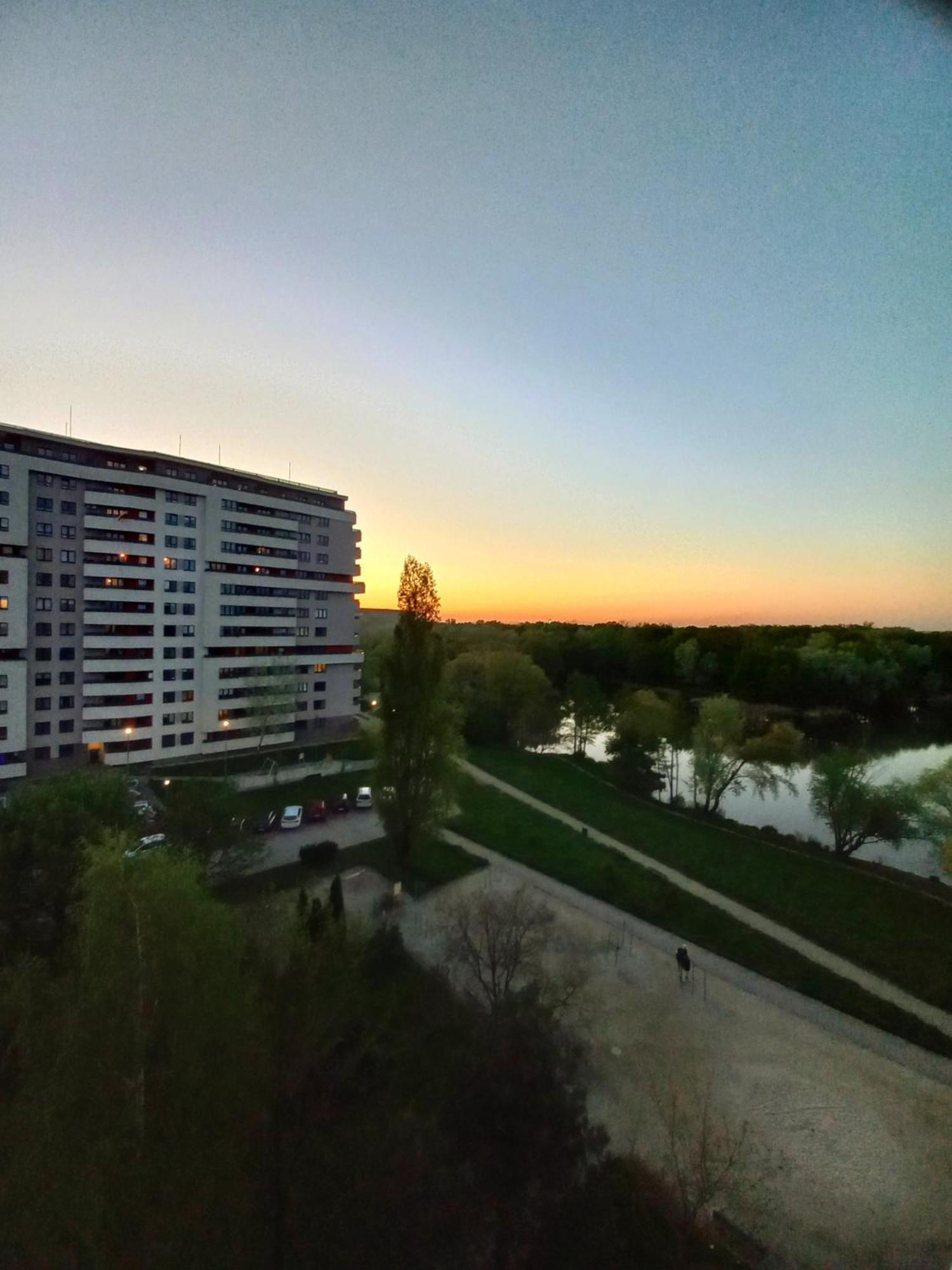 Neoapartments Lotnicza ヴロツワフ エクステリア 写真